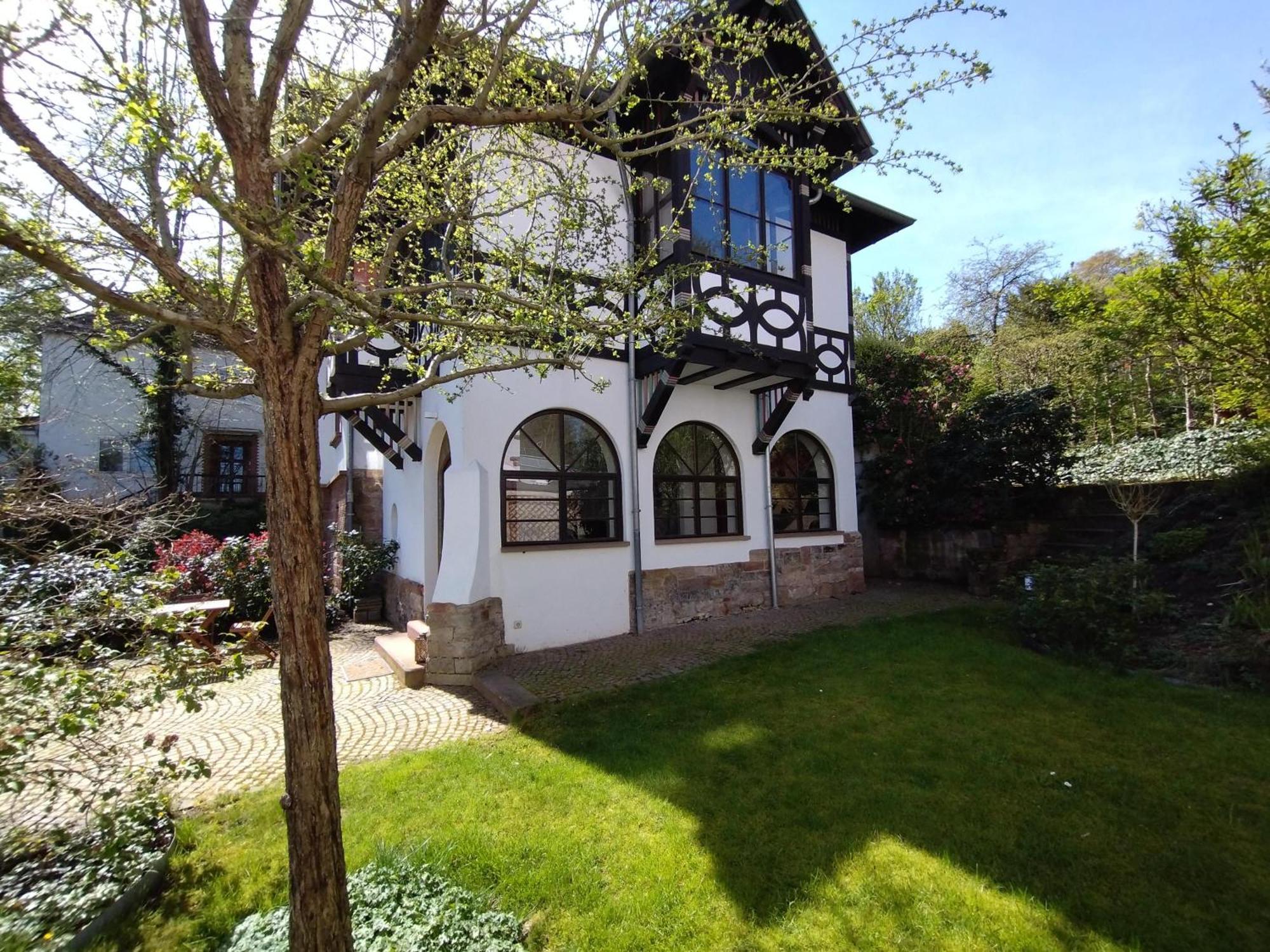 Historisches Haus Am Triller Villa Saarbrücken Exteriör bild